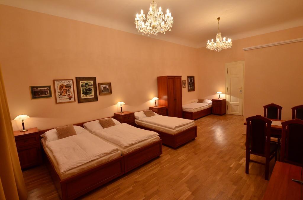 Pension Karlova Prague Luaran gambar